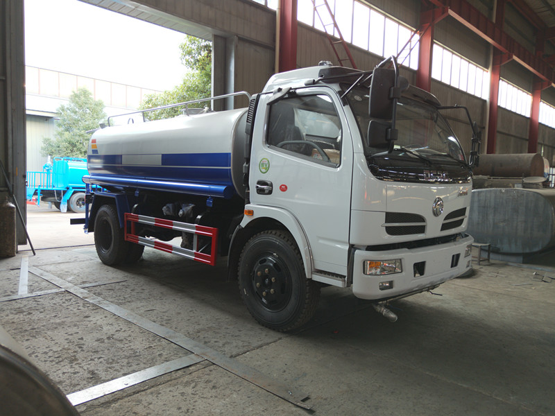 10噸灑水車廠家價(jià)格,東風(fēng)10噸灑水車,程力灑水車有限公司 10噸灑水車廠家價(jià)格,東風(fēng)10噸灑水車,程力灑水車有限公司