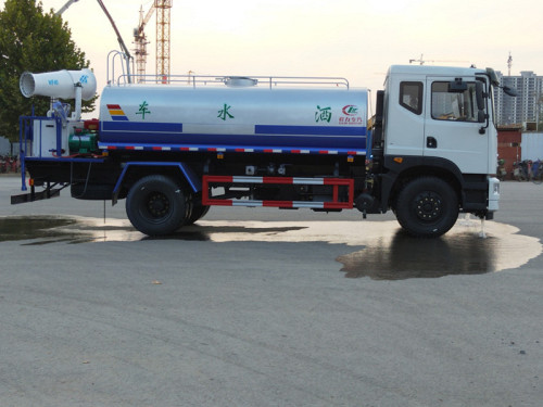 東風(fēng)灑水噴霧車 東風(fēng)灑水噴霧車