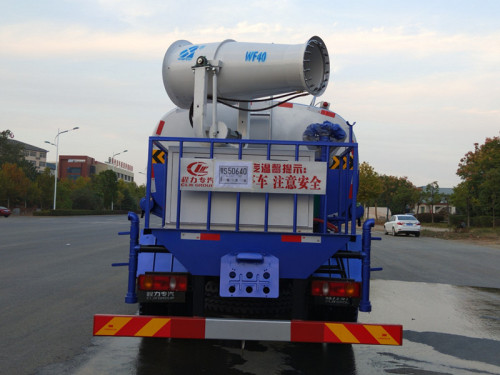 東風(fēng)灑水噴霧車 東風(fēng)灑水噴霧車