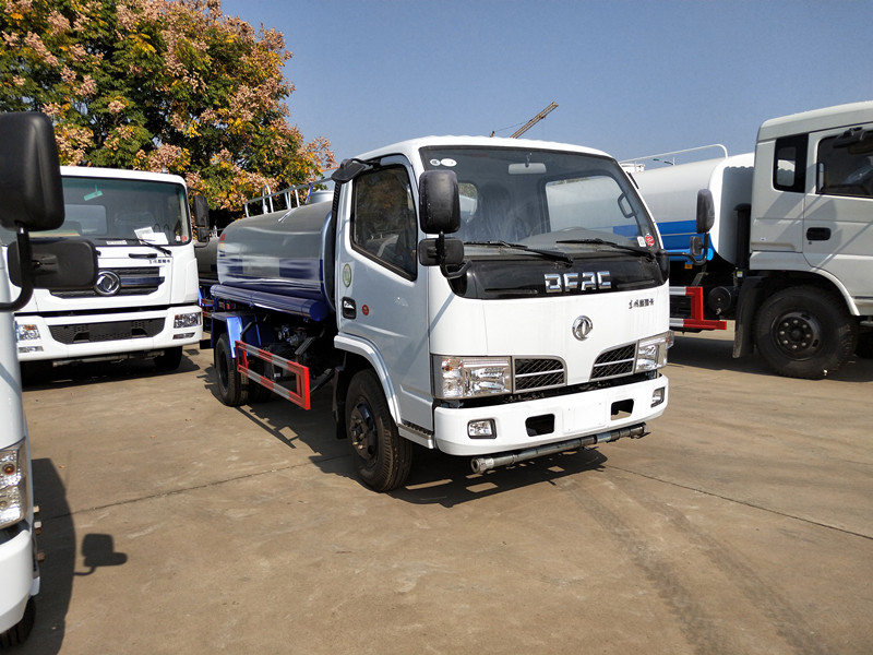 內(nèi)江灑水車廠家直銷 內(nèi)江灑水車廠家直銷