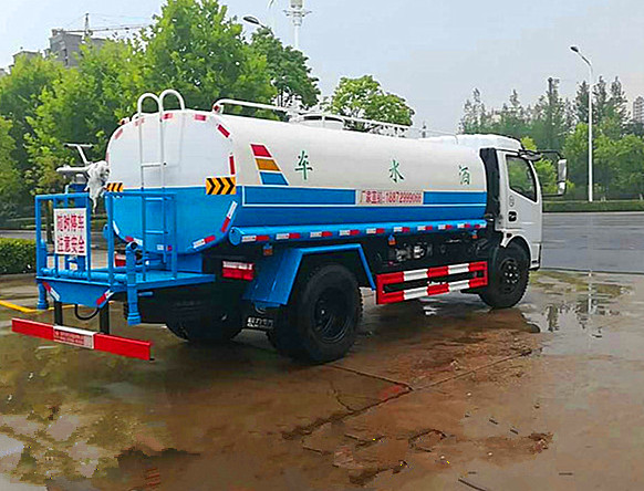 灑水車廠家 灑水車廠家