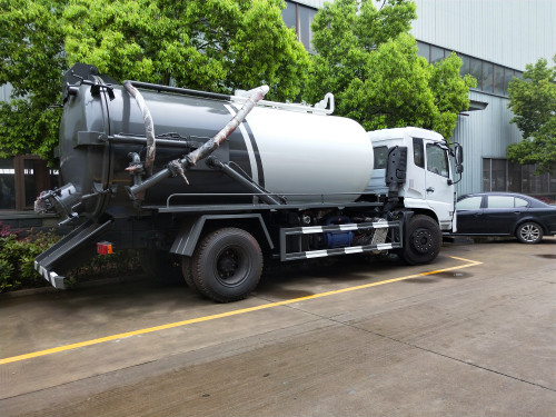 國(guó)六東風(fēng)12方吸污車 國(guó)六東風(fēng)12方吸污車