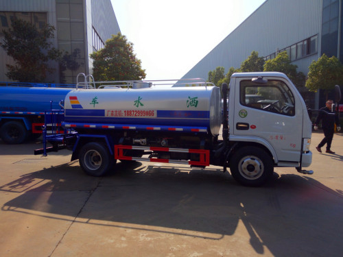 多利卡灑水車廠家價格報價 多利卡灑水車廠家價格報價