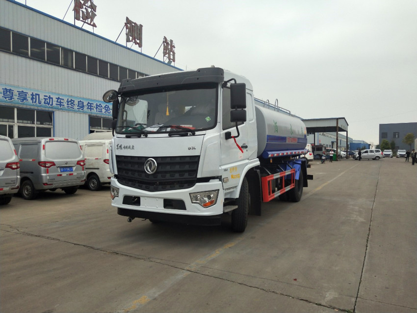 程力15噸灑水車廠家直銷,程力15方灑水車生產(chǎn)銷售,程力集團 程力15噸灑水車廠家直銷,程力15方灑水車生產(chǎn)銷售,程力集團