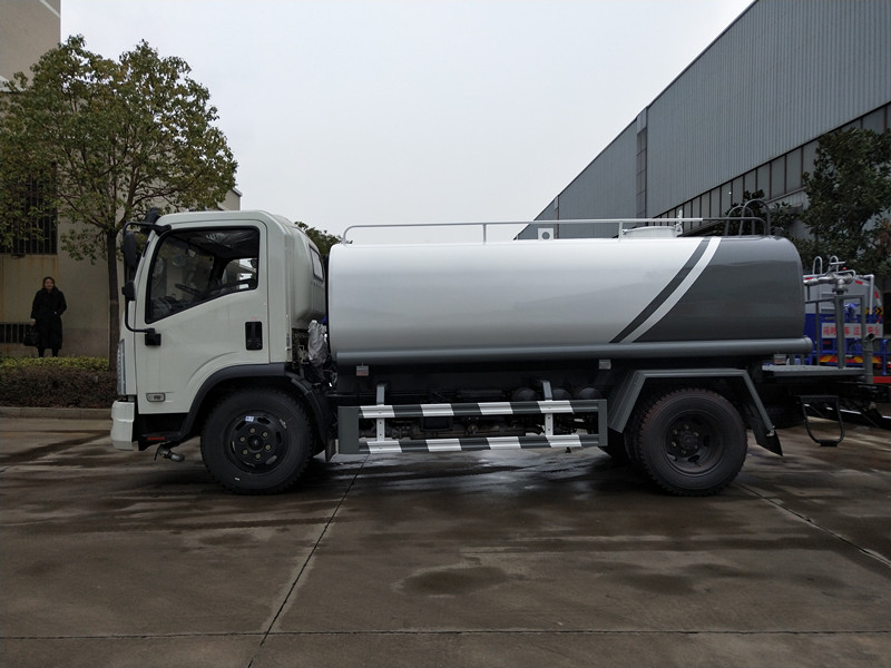 東風(fēng)10噸灑水車 東風(fēng)10噸灑水車