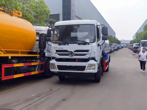 �������ؓP�m�������x��,12���Ė|�L(f��ng)145��ˮ܇-�������F