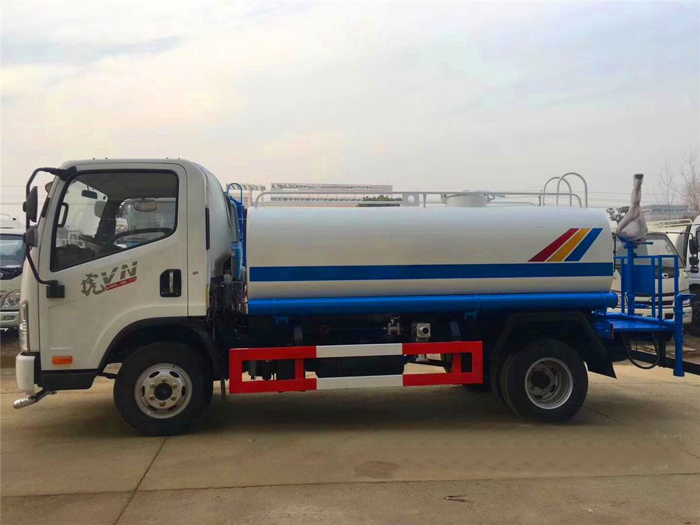 銀川灑水車價(jià)格報(bào)價(jià)-銀川灑水車在那有賣的,湖北程力 銀川灑水車價(jià)格報(bào)價(jià)-銀川灑水車在那有賣的,湖北程力