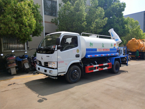 5方霧炮車多少錢 東風(fēng)五方灑水車多少錢 5方霧炮車多少錢 東風(fēng)五方灑水車多少錢