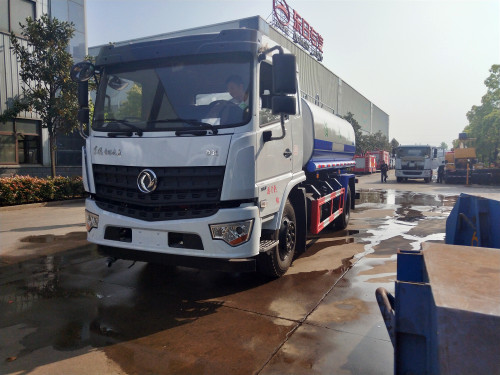 特價(jià)處理國(guó)六15噸灑水車-東風(fēng)15噸灑水車國(guó)六便宜賣 特價(jià)處理國(guó)六15噸灑水車-東風(fēng)15噸灑水車國(guó)六便宜賣