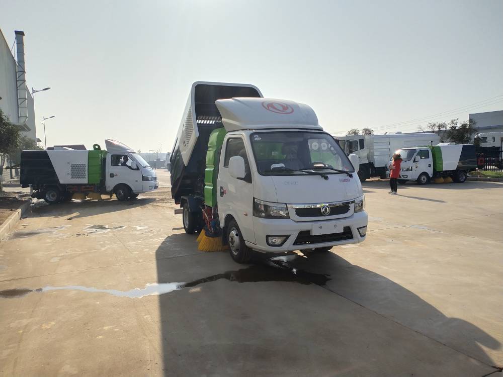 東風(fēng)2噸小型掃路車-東風(fēng)2噸小型掃路車價(jià)格報(bào)價(jià)-程力集團(tuán) 東風(fēng)2噸小型掃路車-東風(fēng)2噸小型掃路車價(jià)格報(bào)價(jià)-程力集團(tuán)