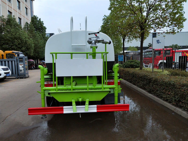 程力威牌CLW5070GSSD6型灑水車-5立方灑水車價格報價-程力集團 程力威牌CLW5070GSSD6型灑水車-5立方灑水車價格報價-程力集團