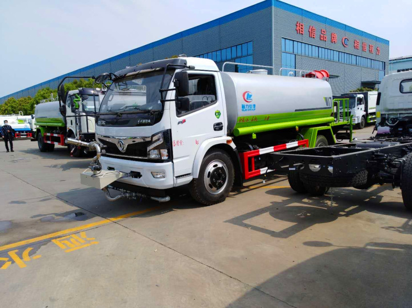 5噸灑水車(chē)價(jià)格及配置介紹-東風(fēng)5噸灑水車(chē)價(jià)格-程力集團(tuán) 5噸灑水車(chē)價(jià)格及配置介紹-東風(fēng)5噸灑水車(chē)價(jià)格-程力集團(tuán)