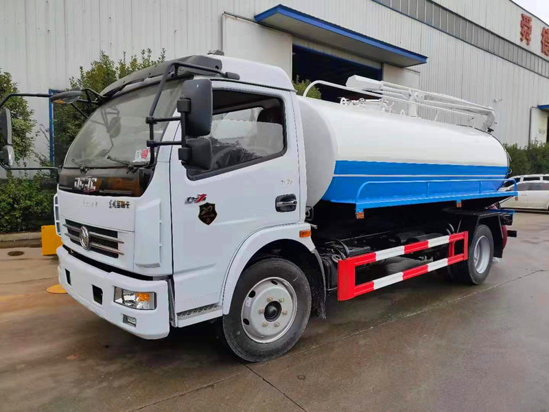 一輛吸糞車十年的風風雨雨-8立方吸糞車廠家銷售 一輛吸糞車十年的風風雨雨-8立方吸糞車廠家銷售