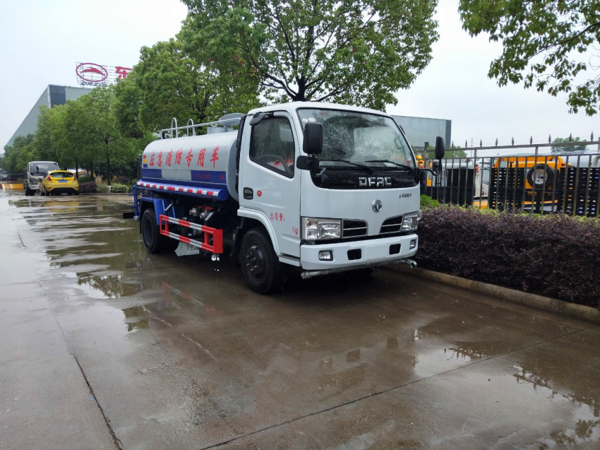 哪有賣3噸小型灑水車-藍(lán)牌灑水車多少錢一輛 哪有賣3噸小型灑水車-藍(lán)牌灑水車多少錢一輛