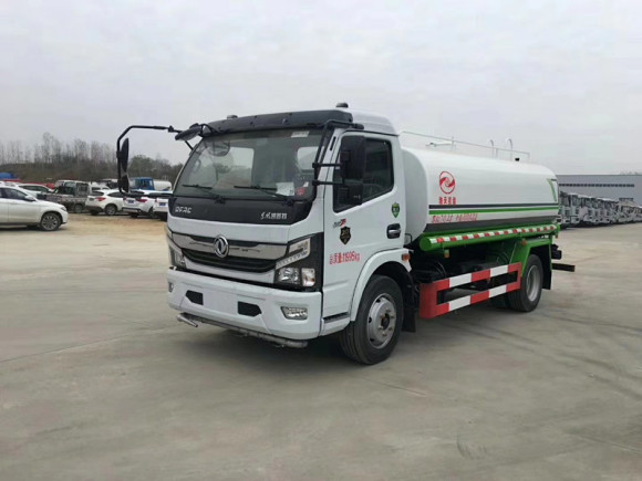 9噸國(guó)六東風(fēng)大多利卡灑水車(chē)廠家-灑水車(chē)價(jià)格-程力汽車(chē)網(wǎng) 9噸國(guó)六東風(fēng)大多利卡灑水車(chē)廠家-灑水車(chē)價(jià)格-程力汽車(chē)網(wǎng)