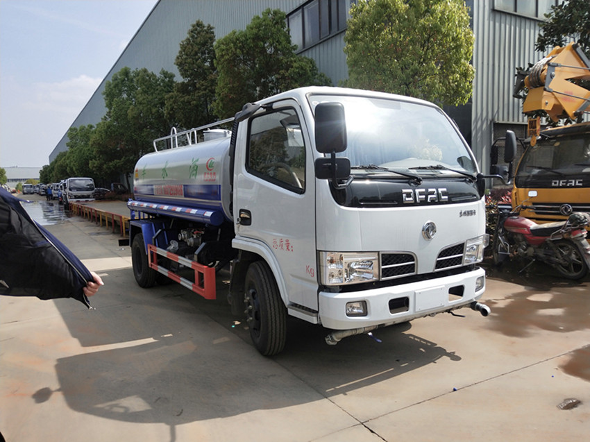 營口市灑水車價格-營口市灑水車廠家-營口市灑水車銷售公司 營口市灑水車價格-營口市灑水車廠家-營口市灑水車銷售公司