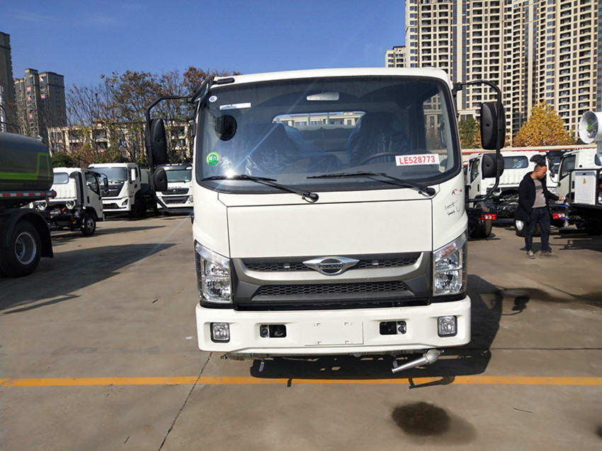 福田康瑞5方吸糞車圖片-盈通吸糞車生產廠家-湖北程力 福田康瑞5方吸糞車圖片-盈通吸糞車生產廠家-湖北程力