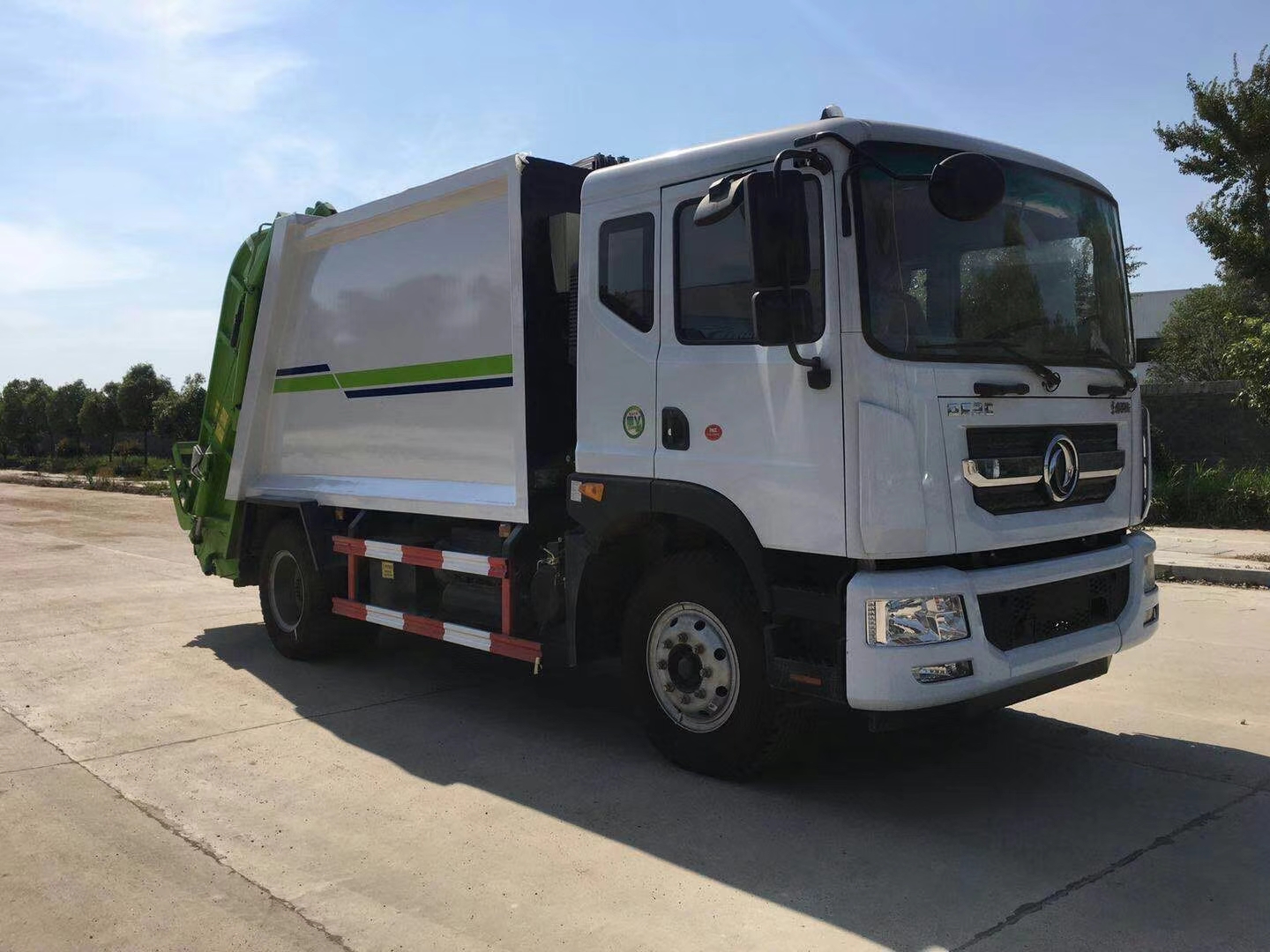 東風D9高端壓縮式垃圾車-東風壓縮式垃圾車價格報價-湖北程力 東風D9高端壓縮式垃圾車-東風壓縮式垃圾車價格報價-湖北程力