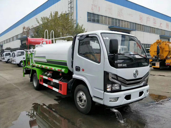 東風(fēng)5噸綠化灑水車(chē)功能齊全 灑水車(chē)價(jià)格超值-湖北程力 東風(fēng)5噸綠化灑水車(chē)功能齊全 灑水車(chē)價(jià)格超值-湖北程力