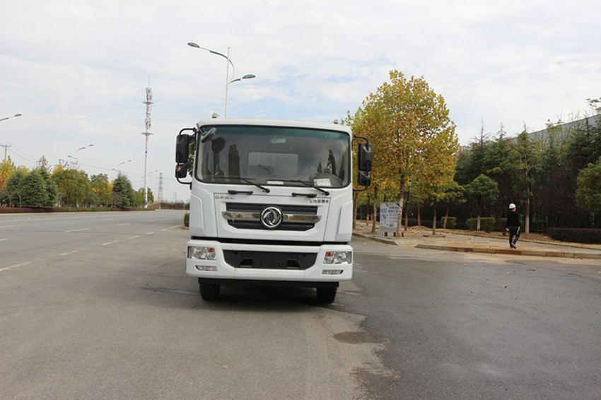 國(guó)六東風(fēng)D9灑水車12噸灑水車-湖北程力集團(tuán) 國(guó)六東風(fēng)D9灑水車12噸灑水車-湖北程力集團(tuán)