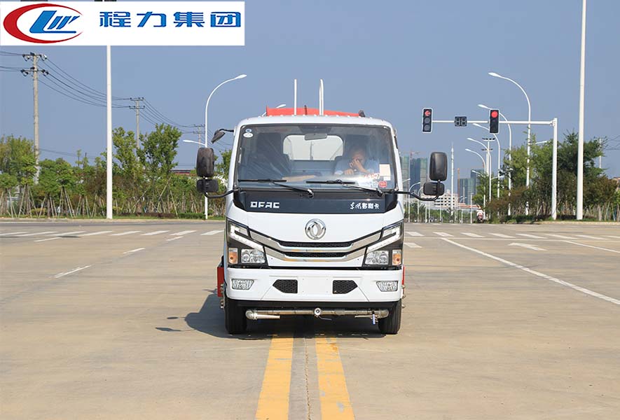 東風藍牌5噸灑水車 東風藍牌5噸灑水車