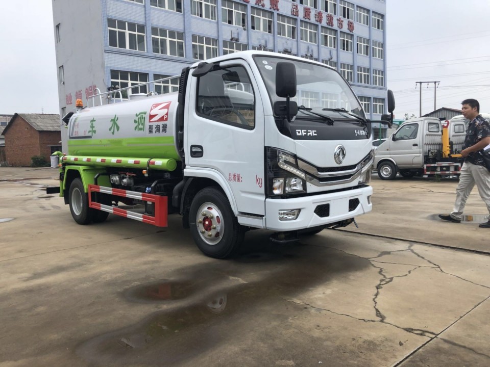 5噸東風(fēng)灑水車-5噸東風(fēng)福瑞卡灑水車價(jià)格報(bào)價(jià)-5噸東風(fēng)灑水車廠家銷售 5噸東風(fēng)灑水車-5噸東風(fēng)福瑞卡灑水車價(jià)格報(bào)價(jià)-5噸東風(fēng)灑水車廠家銷售