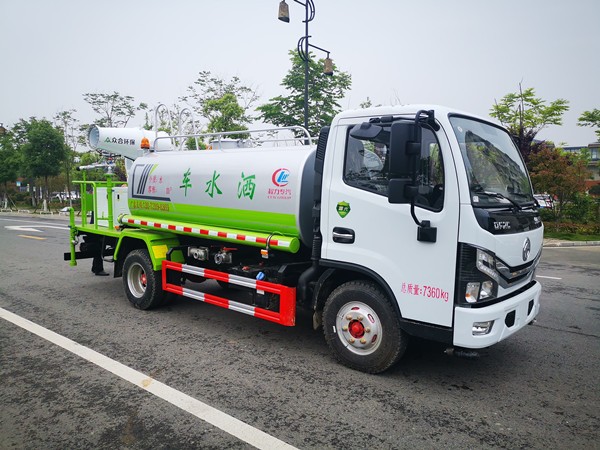 東風多利卡5方灑水車